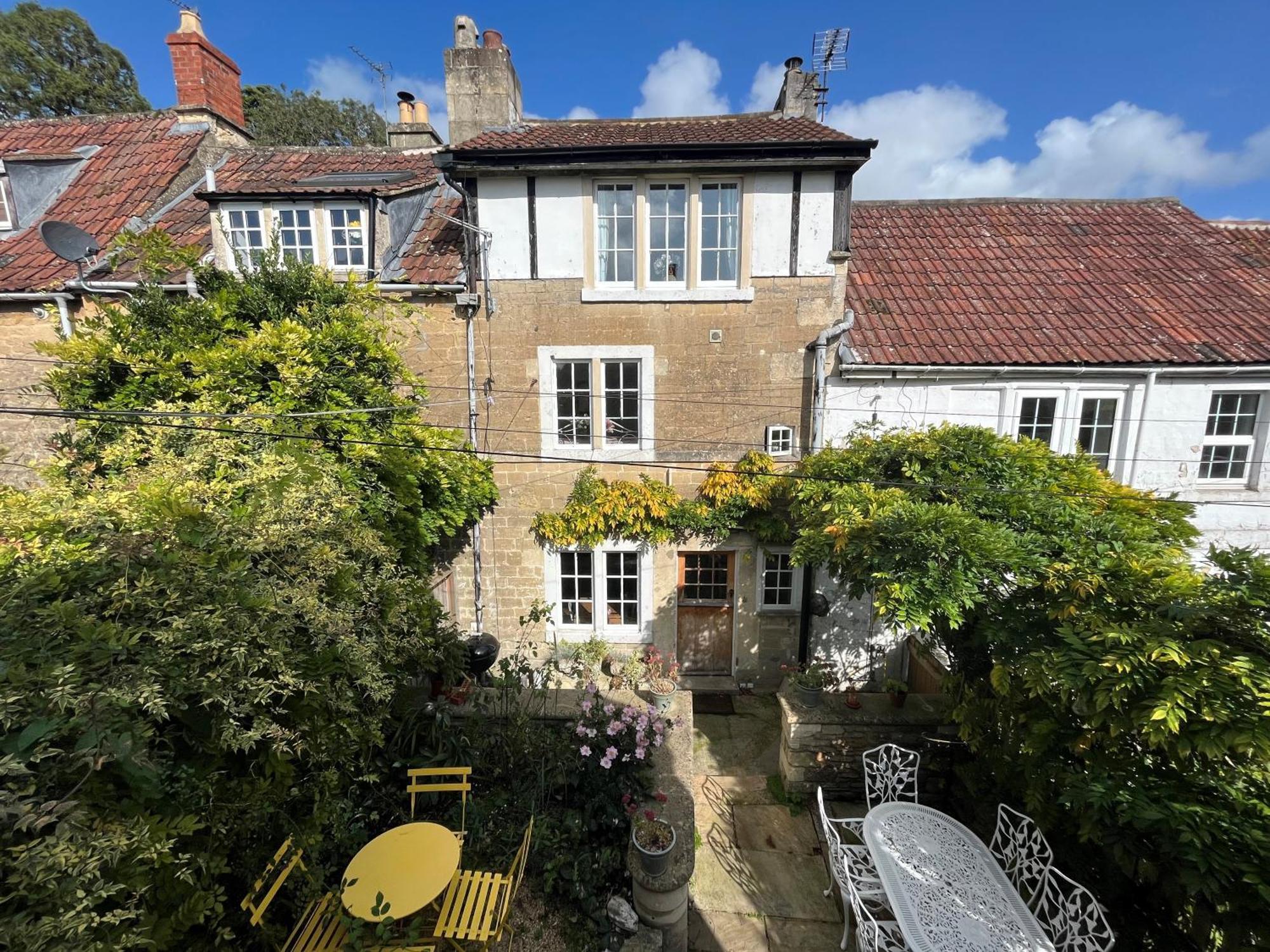 On Avon 4 Bedroom Near Bath