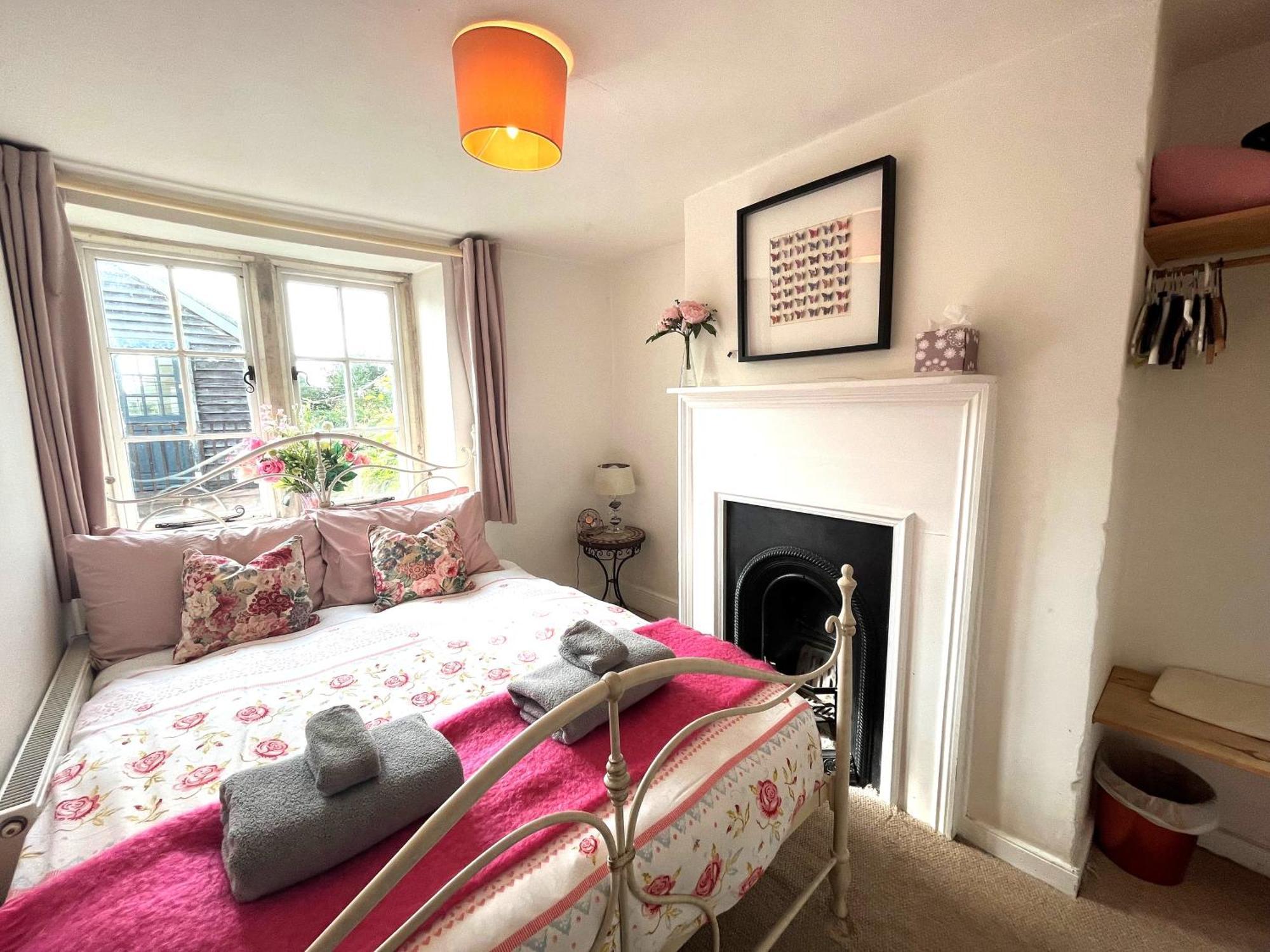 On Avon 4 Bedroom Near Bath
